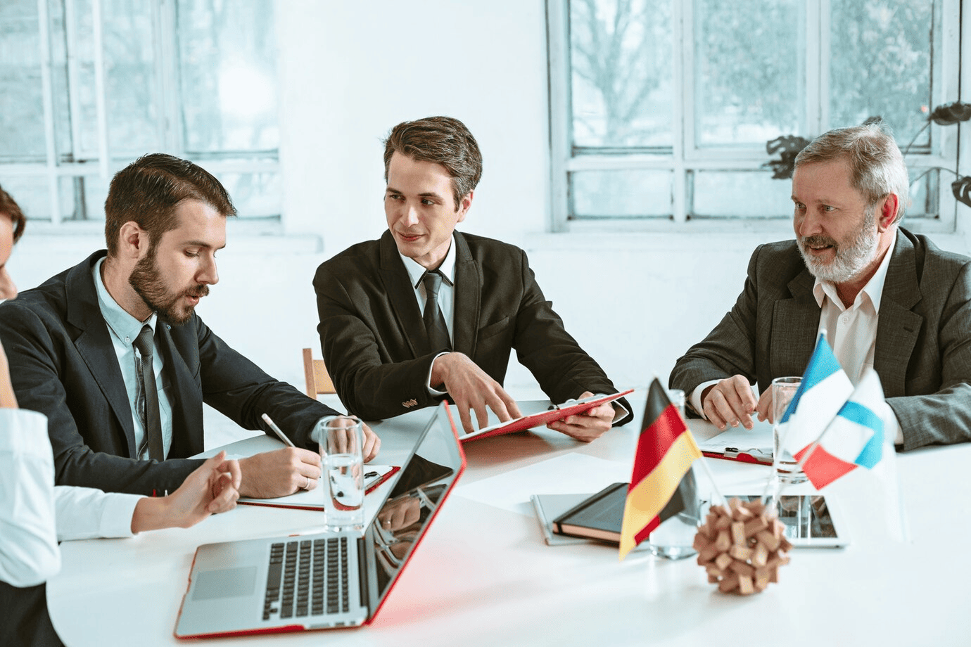 Enhance Growth with Fractional CFO Services for Businesses