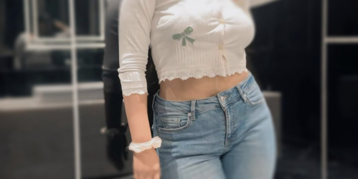 Escorts In Dubai	+971555401760