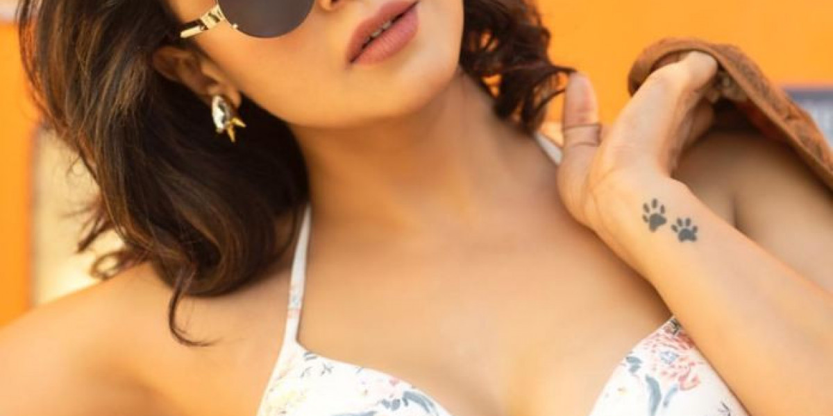 Pakistani Escorts in Abu Dhabi	+971585792090